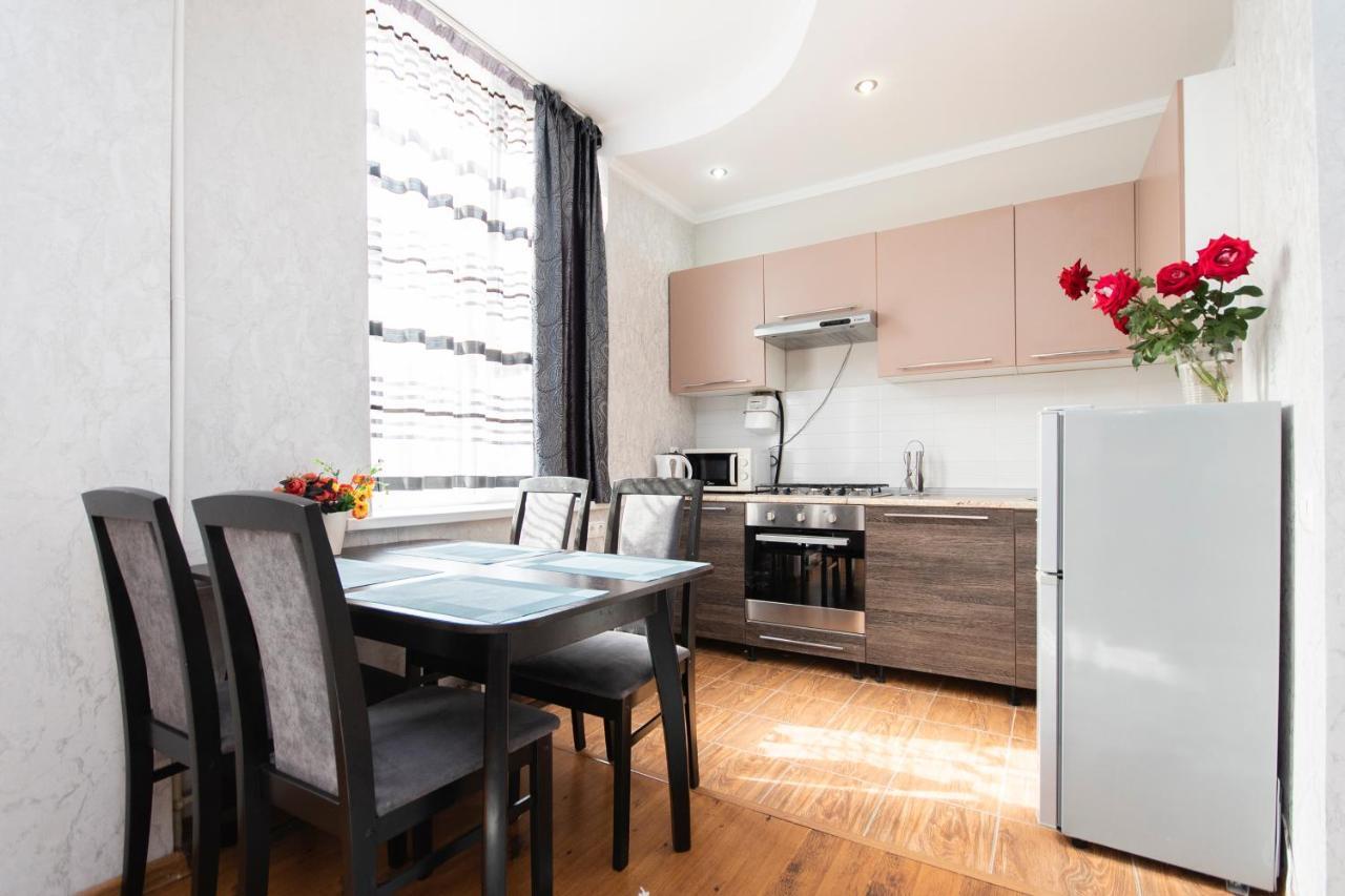 Comfortable Apartment In The Golden Square. Almaty Exteriér fotografie