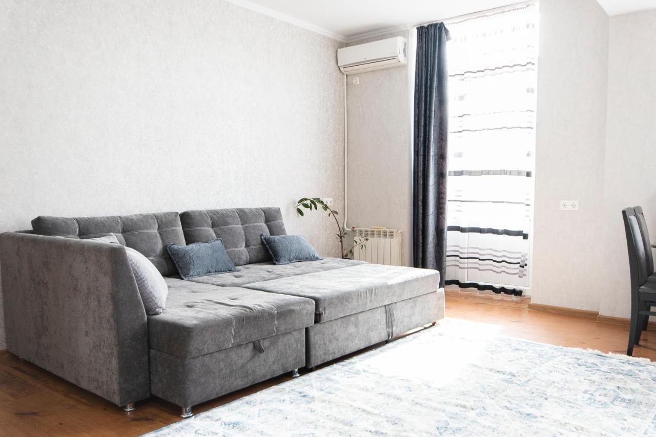 Comfortable Apartment In The Golden Square. Almaty Exteriér fotografie