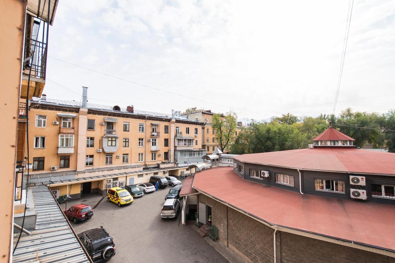 Comfortable Apartment In The Golden Square. Almaty Exteriér fotografie